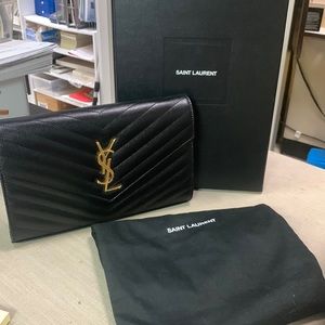 YSL C. Wallet mono grain de pounder tech